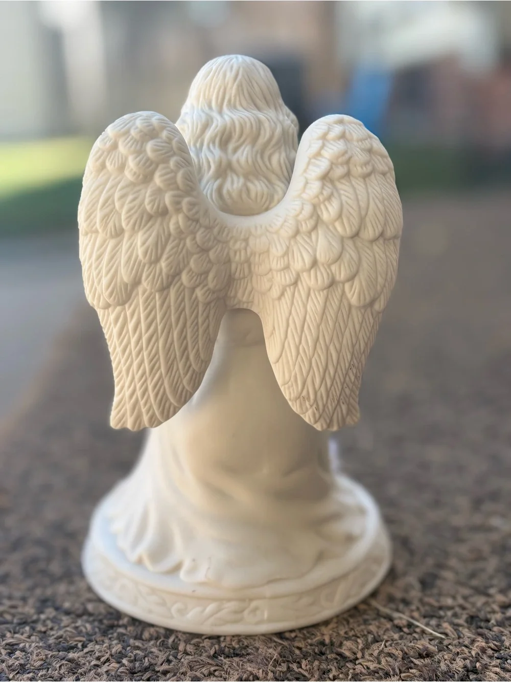 Cream Angel Figurine Set — Peaceful Kneeling Statues for Home Decor